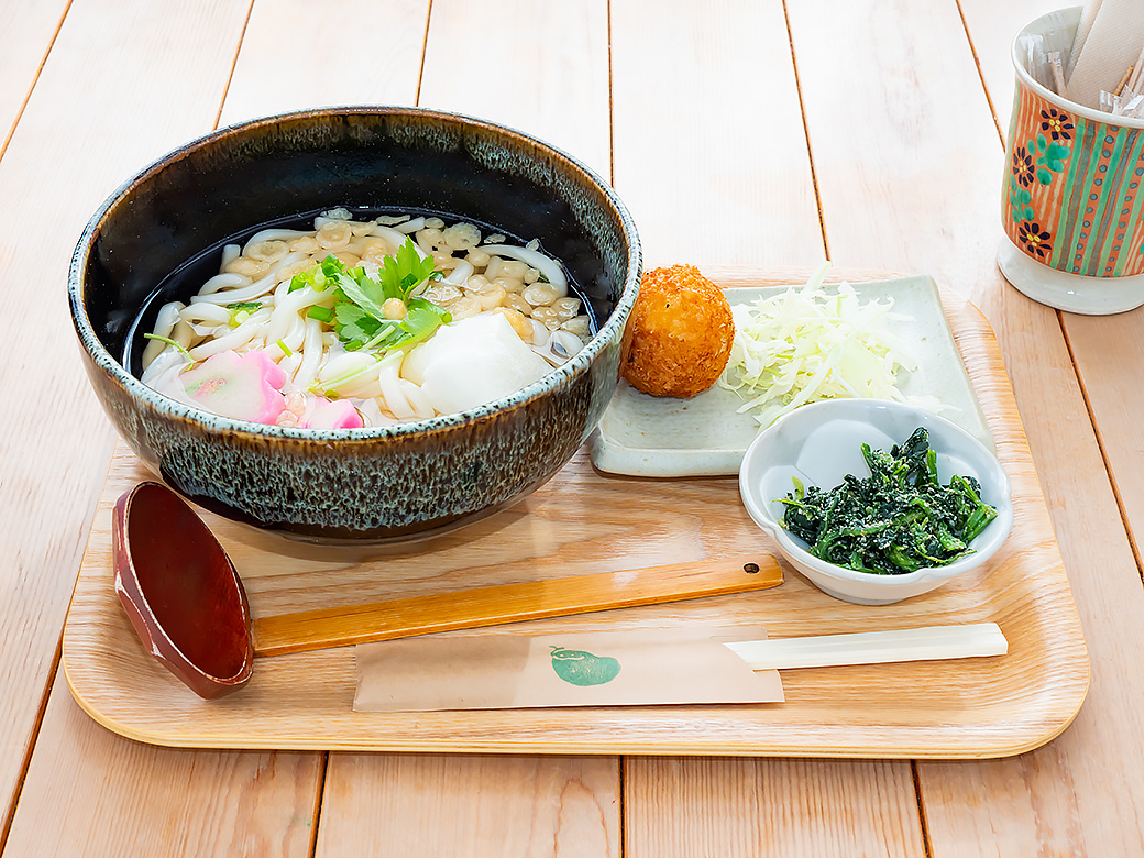 うどんのセットの写真